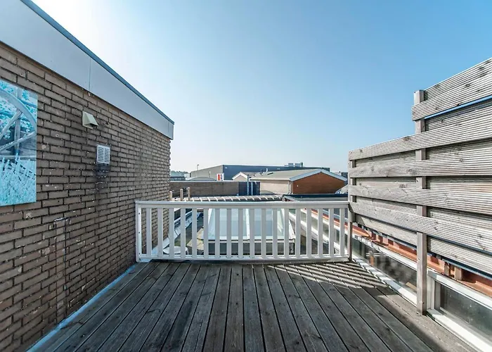 De Jacobsschelp With Parking Zandvoort