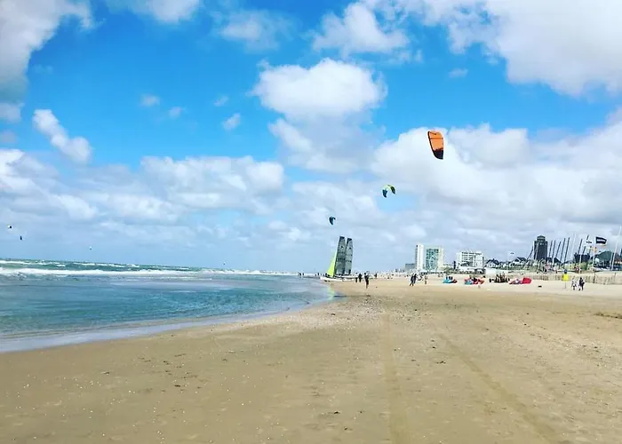 Apartment De Jacobsschelp With Parking Zandvoort