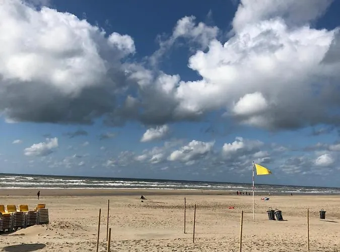 De Jacobsschelp With Parking Zandvoort